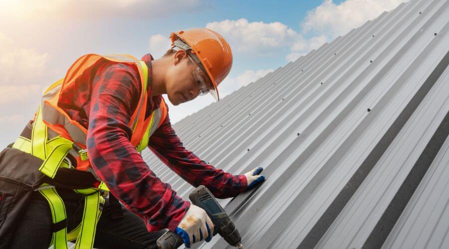 Professional Emergency Roof Repairs services in Pearisburg, VA
